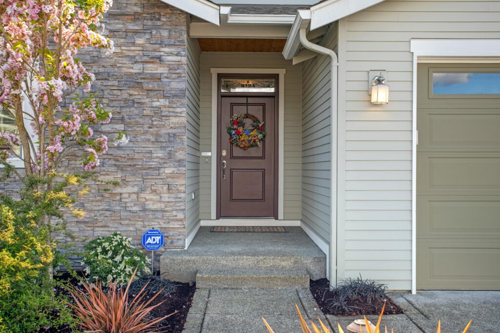 stone and vinyl siding